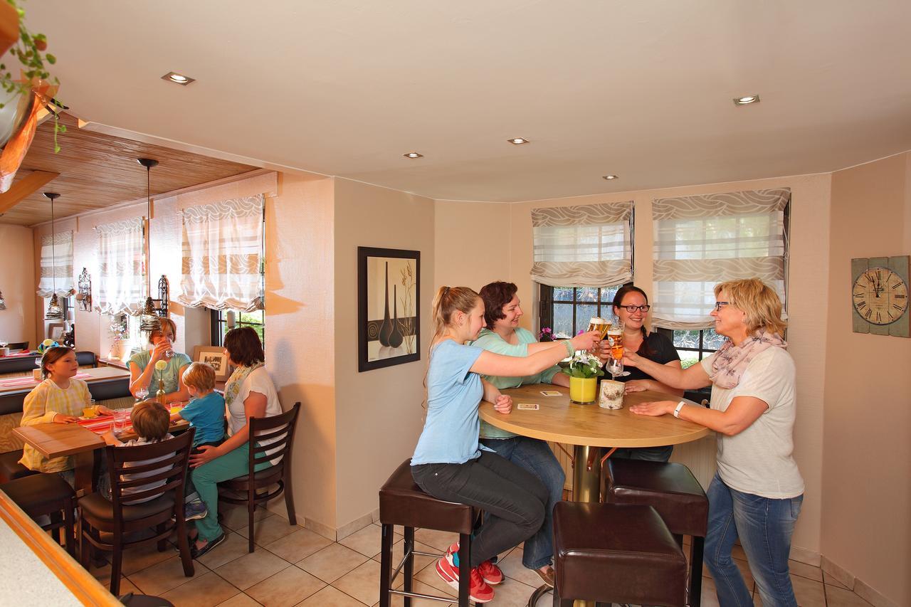 Gasthaus Mester Oedingen エクステリア 写真